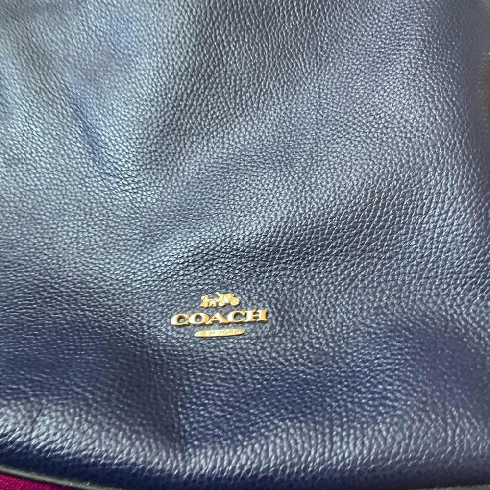 Coach Pebble Leather Clarkson Hobo Navy Blue Shoulder/Crossbody Bag Aprox 10x15 - Picture 4 of 12